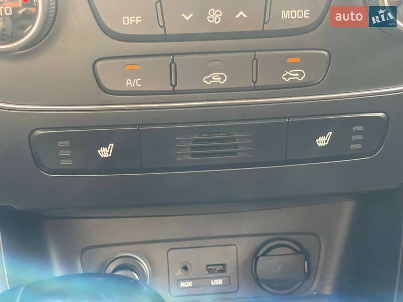 Внедорожник / Кроссовер Kia Sorento 2012 в Одессе