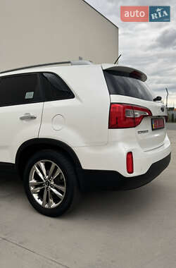 Внедорожник / Кроссовер Kia Sorento 2013 в 