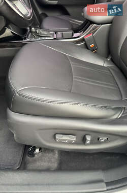 Внедорожник / Кроссовер Kia Sorento 2013 в 