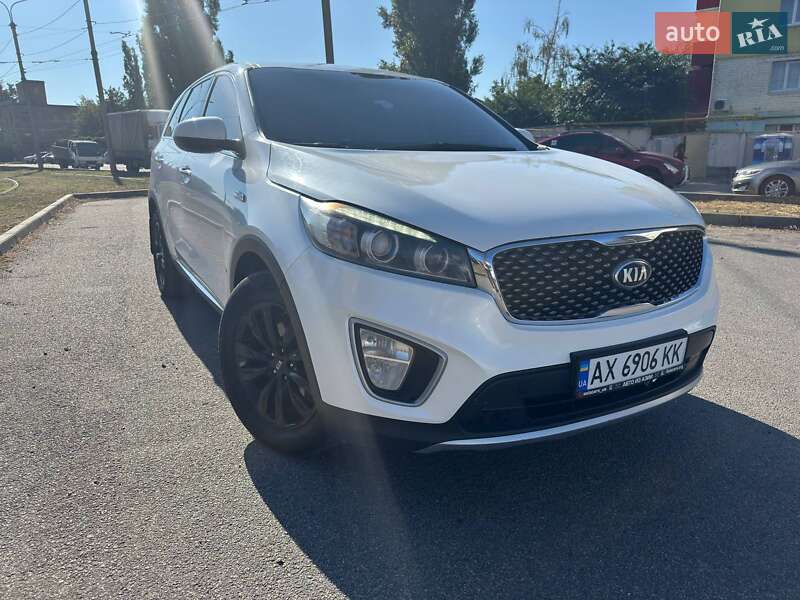 Внедорожник / Кроссовер Kia Sorento 2015 в Харькове