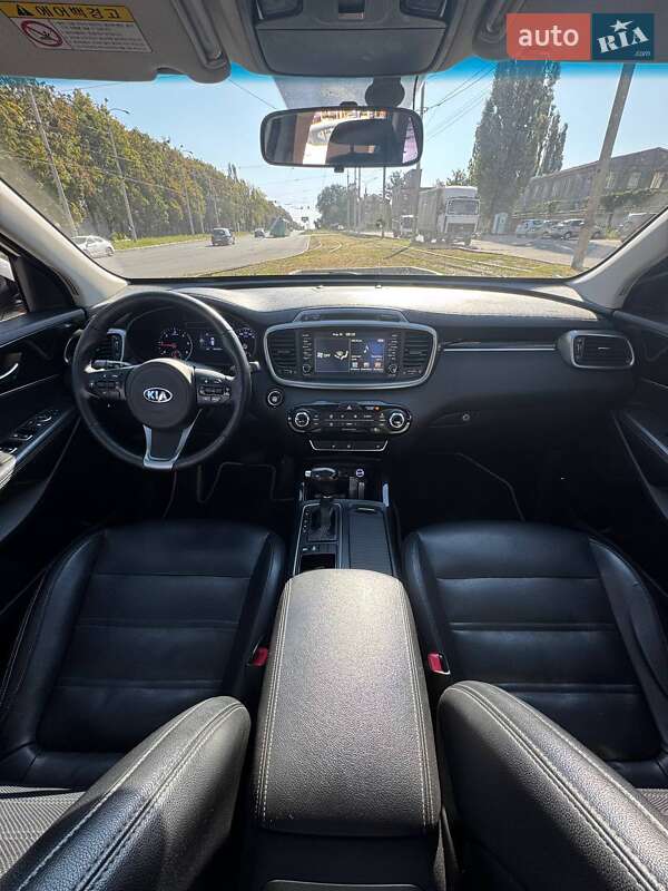 Внедорожник / Кроссовер Kia Sorento 2015 в Харькове