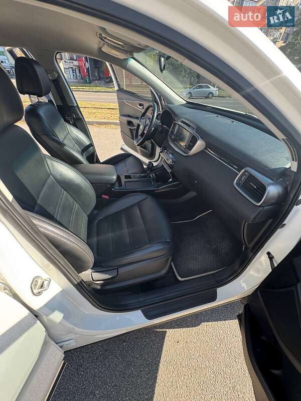 Внедорожник / Кроссовер Kia Sorento 2015 в Харькове