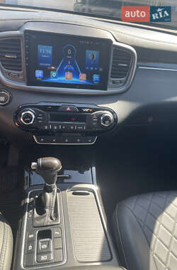 Внедорожник / Кроссовер Kia Sorento 2016 в 