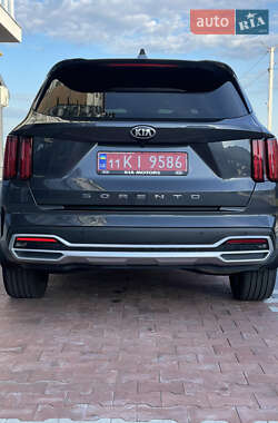 Внедорожник / Кроссовер Kia Sorento 2021 в 