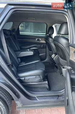 Внедорожник / Кроссовер Kia Sorento 2021 в 
