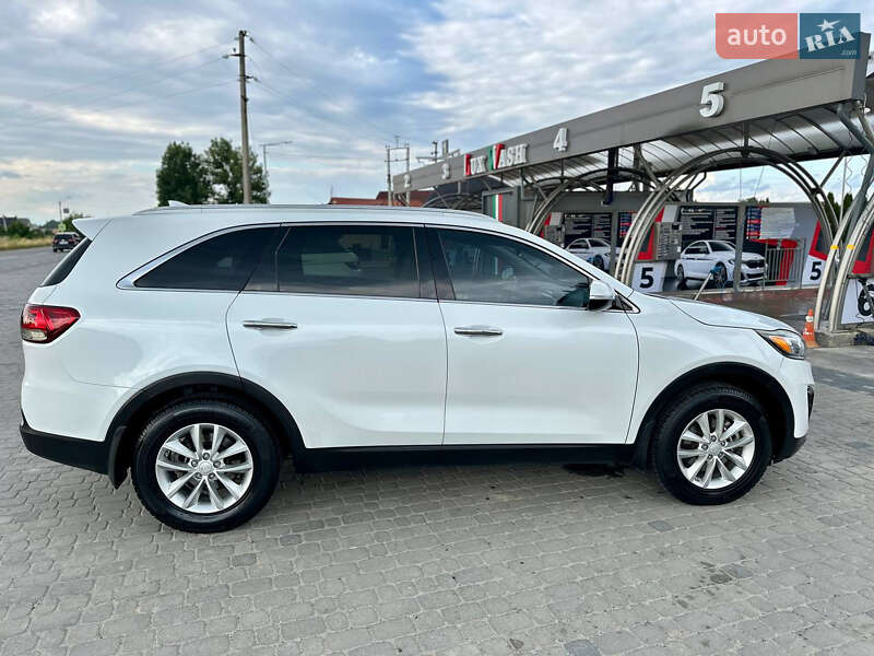 Внедорожник / Кроссовер Kia Sorento 2015 в Ивано-Франковске