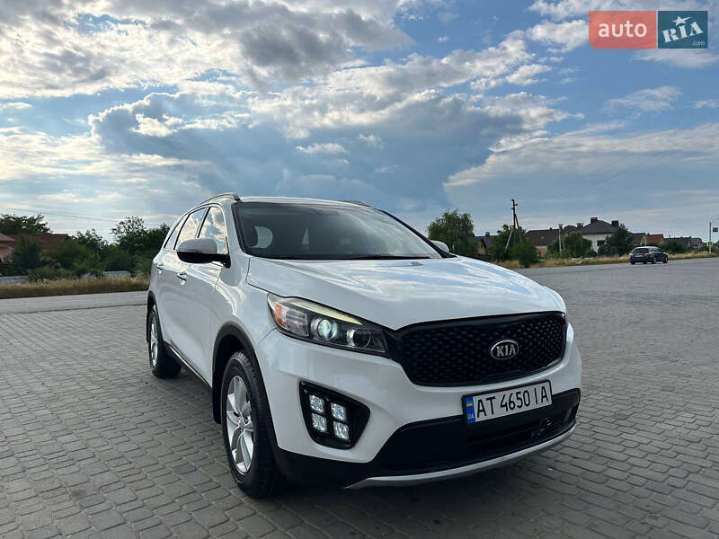 Внедорожник / Кроссовер Kia Sorento 2015 в Ивано-Франковске