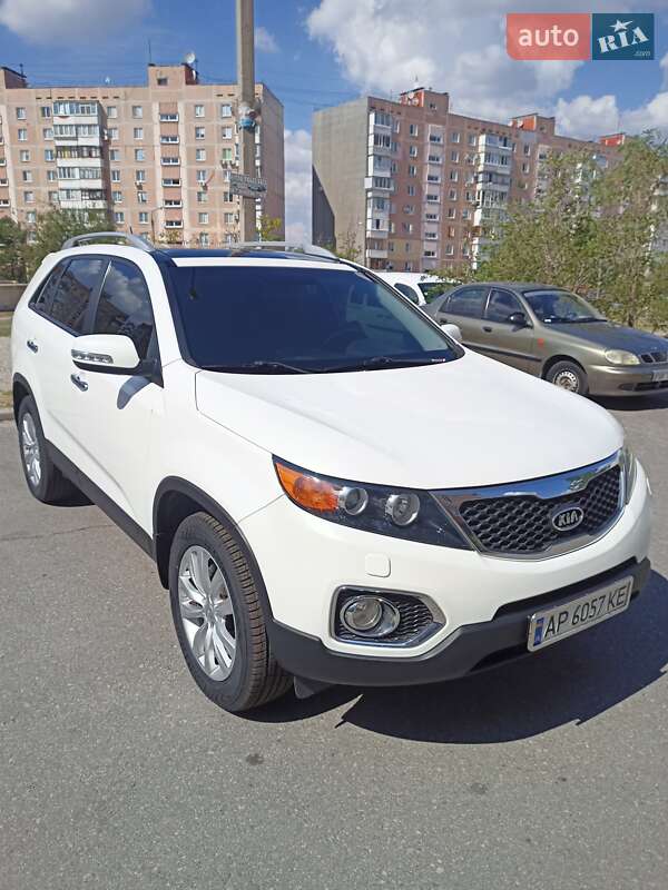 Внедорожник / Кроссовер Kia Sorento 2012 в 