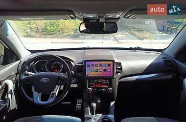 Внедорожник / Кроссовер Kia Sorento 2012 в 