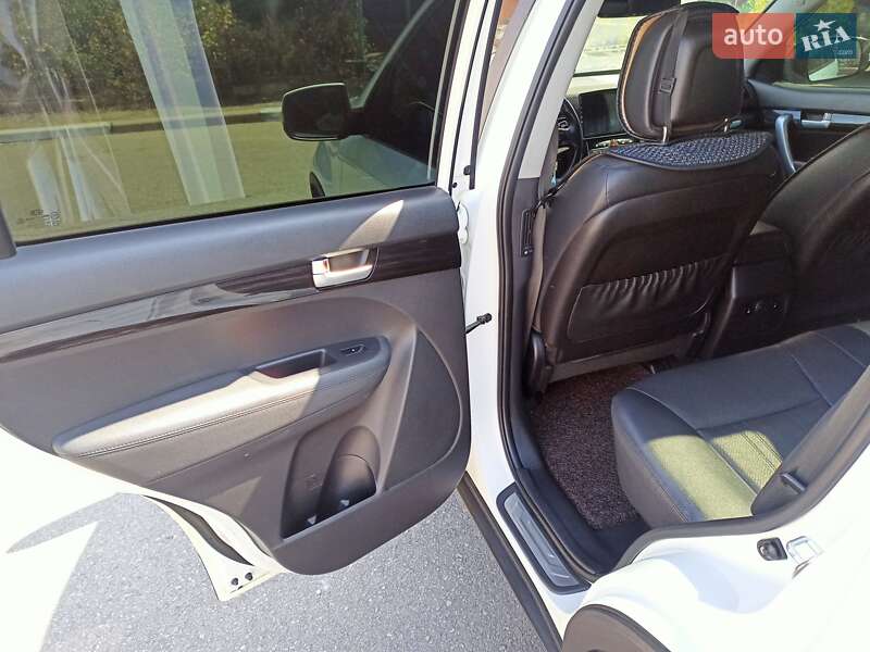 Позашляховик / Кросовер Kia Sorento 2012 в Запоріжжі
