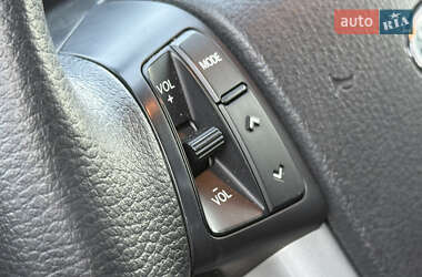 Внедорожник / Кроссовер Kia Sorento 2012 в 