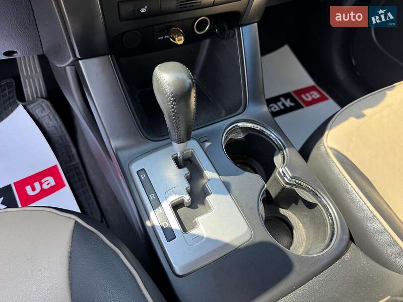 Внедорожник / Кроссовер Kia Sorento 2010 в Запорожье