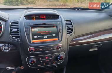 Внедорожник / Кроссовер Kia Sorento 2013 в 