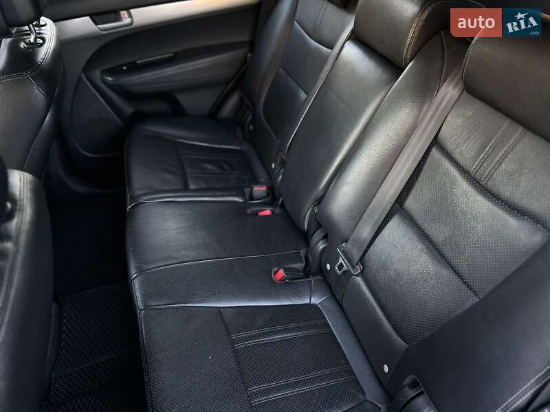 Позашляховик / Кросовер Kia Sorento 2011 в Києві