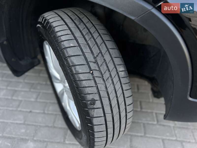 Позашляховик / Кросовер Kia Sorento 2011 в Києві