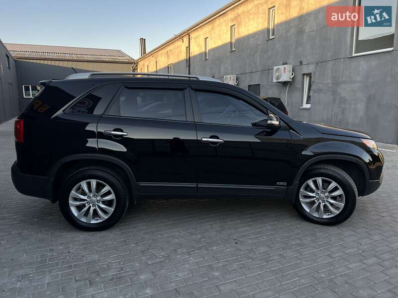 Позашляховик / Кросовер Kia Sorento 2011 в Києві