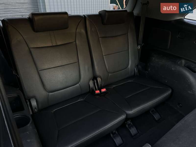 Позашляховик / Кросовер Kia Sorento 2011 в Києві