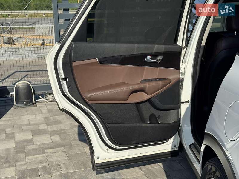 Внедорожник / Кроссовер Kia Sorento 2017 в Ровно фото 28 Внедорожник / Кроссовер Kia Sorento 2017 в Ровно