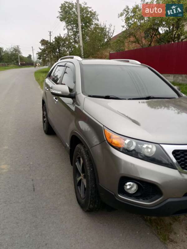 Внедорожник / Кроссовер Kia Sorento 2011 в Старом Самборе фото 6 Внедорожник / Кроссовер Kia Sorento 2011 в Старом Самборе