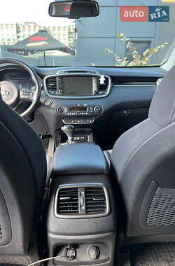Внедорожник / Кроссовер Kia Sorento 2015 в 