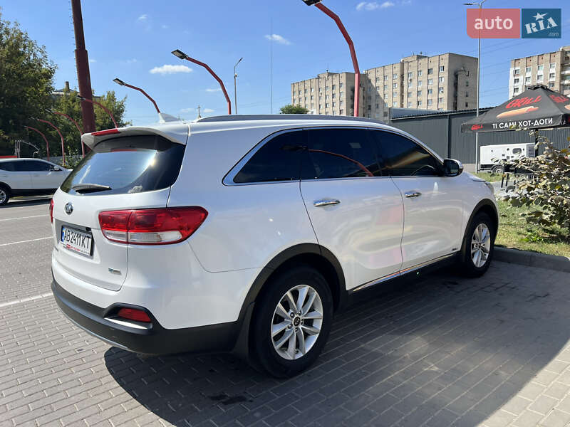 Позашляховик / Кросовер Kia Sorento 2015 в Вінниці