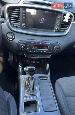 Внедорожник / Кроссовер Kia Sorento 2015 в 