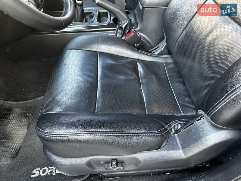 Внедорожник / Кроссовер Kia Sorento 2009 в Днепре