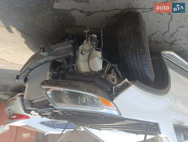 Позашляховик / Кросовер Kia Sorento 2014 в Києві