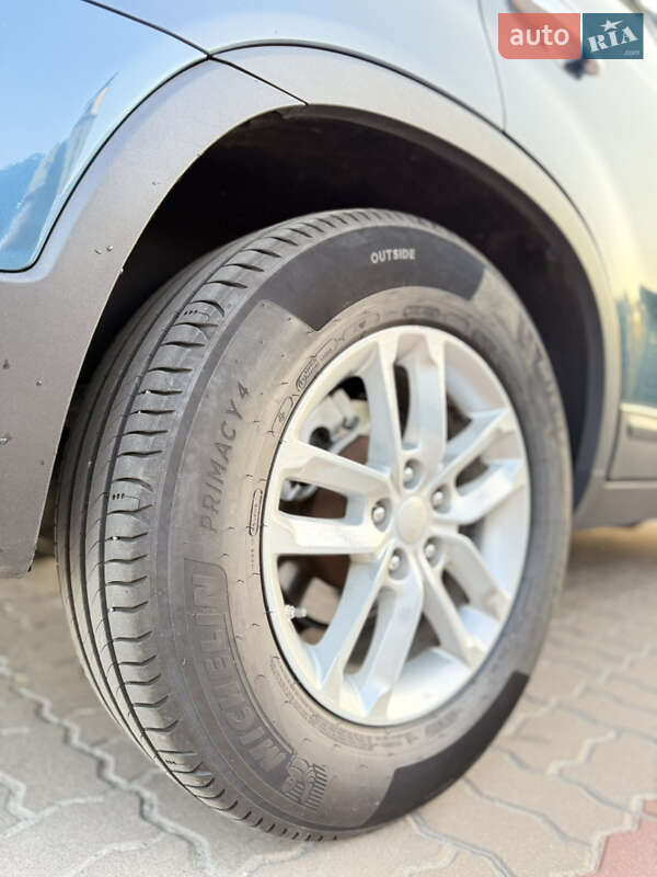 Позашляховик / Кросовер Kia Sorento 2014 в Києві
