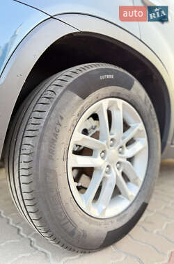 Внедорожник / Кроссовер Kia Sorento 2014 в 