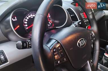 Внедорожник / Кроссовер Kia Sorento 2013 в 