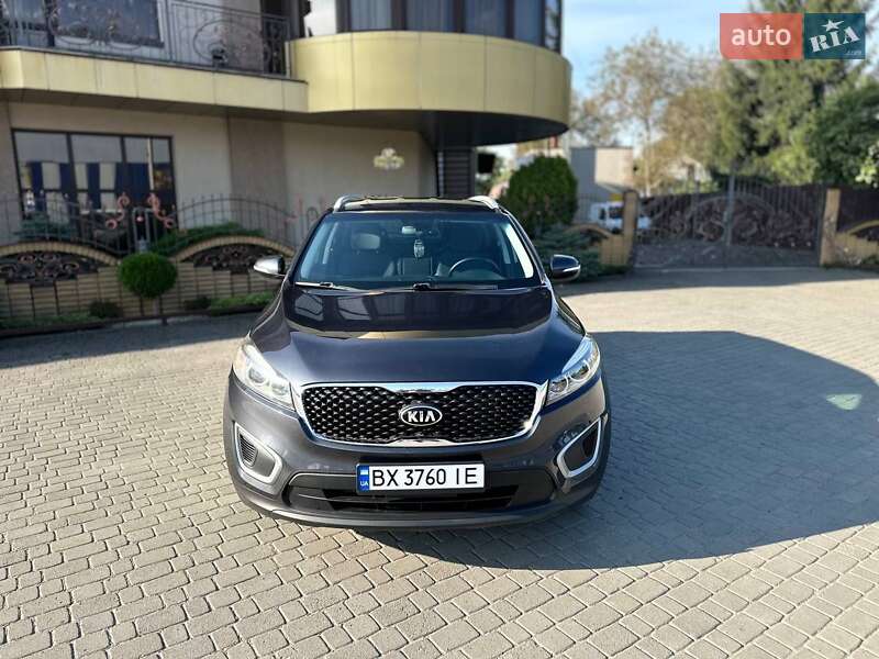 Внедорожник / Кроссовер Kia Sorento 2016 в Шепетовке фото 7 Внедорожник / Кроссовер Kia Sorento 2016 в Шепетовке