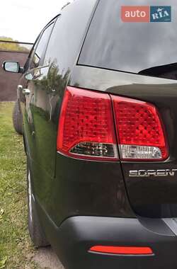 Внедорожник / Кроссовер Kia Sorento 2011 в 