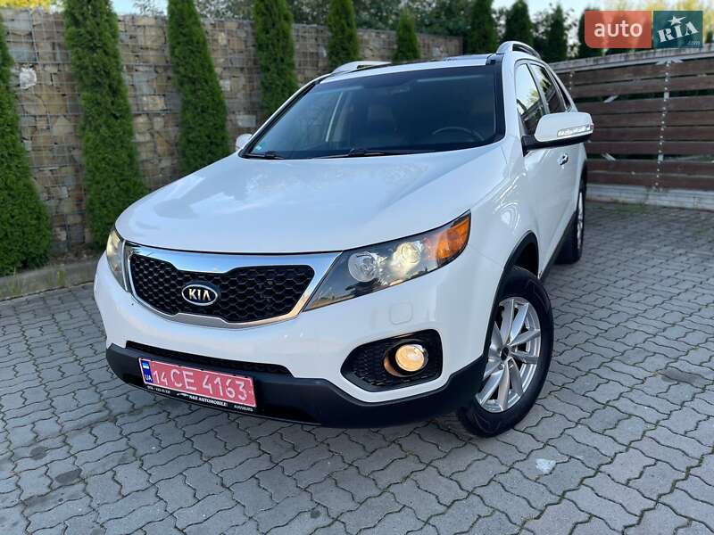 Внедорожник / Кроссовер Kia Sorento 2011 в 