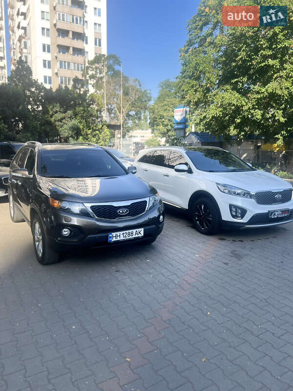 Внедорожник / Кроссовер Kia Sorento 2011 в Одессе