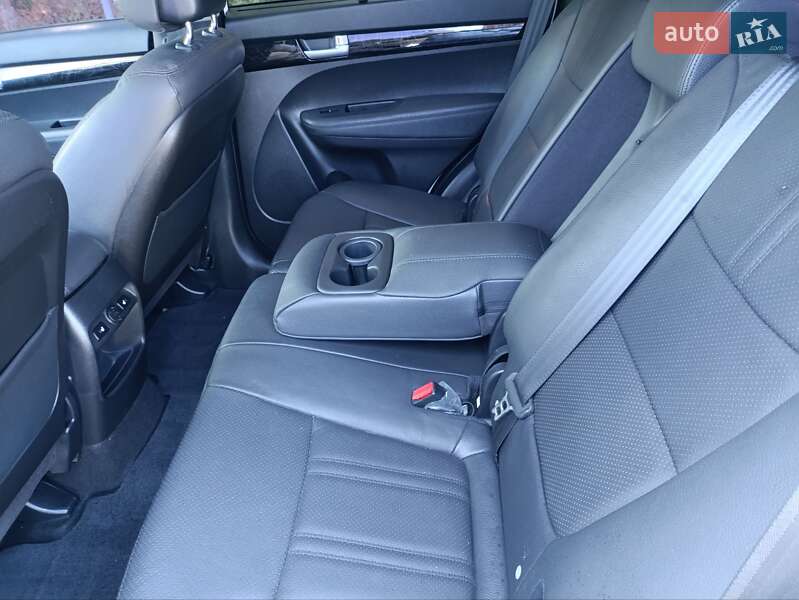 Внедорожник / Кроссовер Kia Sorento 2014 в Могилев-Подольске