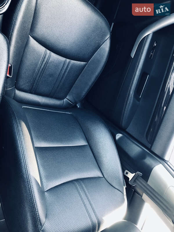 Позашляховик / Кросовер Kia Sorento 2011 в Києві