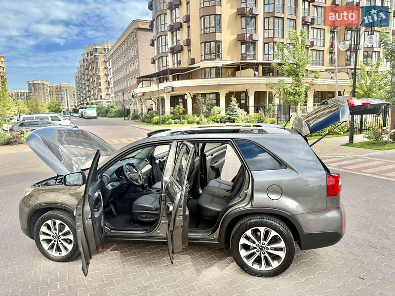 Позашляховик / Кросовер Kia Sorento 2014 в Києві фото 33 Позашляховик / Кросовер Kia Sorento 2014 в Києві