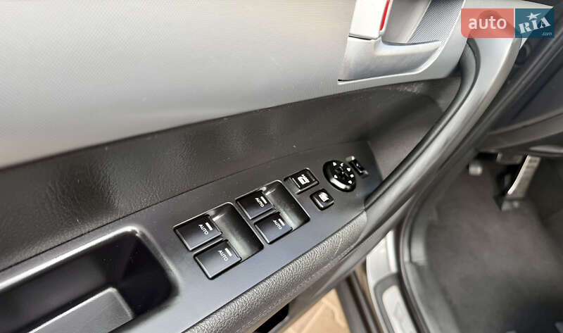 Позашляховик / Кросовер Kia Sorento 2014 в Києві фото 40 Позашляховик / Кросовер Kia Sorento 2014 в Києві