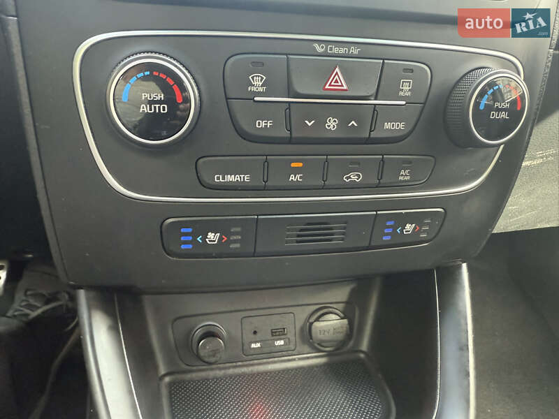Позашляховик / Кросовер Kia Sorento 2014 в Києві фото 45 Позашляховик / Кросовер Kia Sorento 2014 в Києві