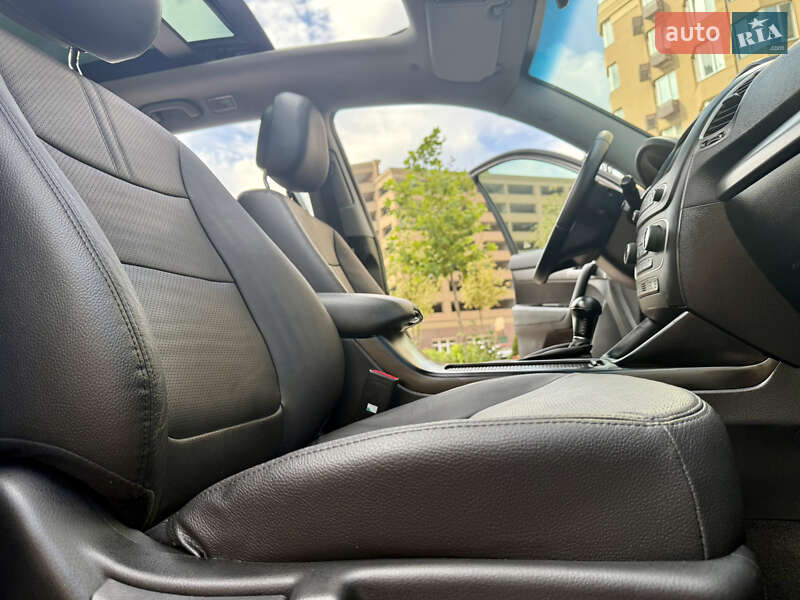 Позашляховик / Кросовер Kia Sorento 2014 в Києві фото 57 Позашляховик / Кросовер Kia Sorento 2014 в Києві