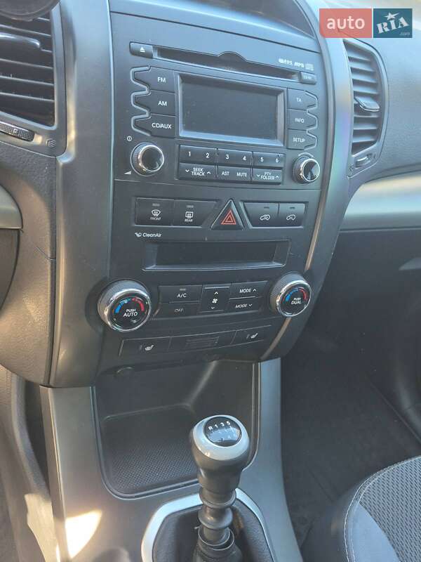 Внедорожник / Кроссовер Kia Sorento 2011 в Запорожье