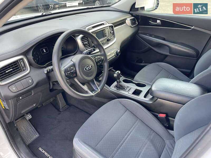 Позашляховик / Кросовер Kia Sorento 2016 в Одесі
