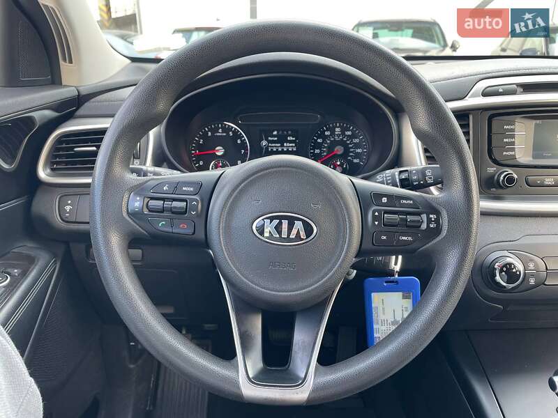 Позашляховик / Кросовер Kia Sorento 2016 в Одесі
