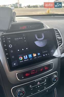 Внедорожник / Кроссовер Kia Sorento 2013 в 