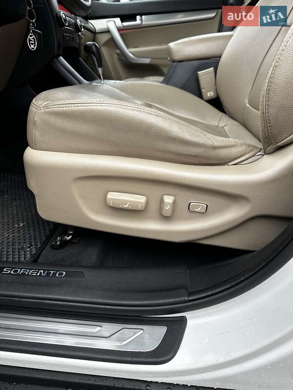 Внедорожник / Кроссовер Kia Sorento 2010 в Киеве