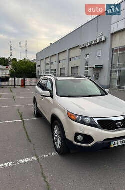 Внедорожник / Кроссовер Kia Sorento 2010 в 