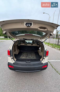 Внедорожник / Кроссовер Kia Sorento 2010 в 