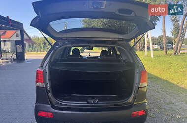 Внедорожник / Кроссовер Kia Sorento 2011 в 