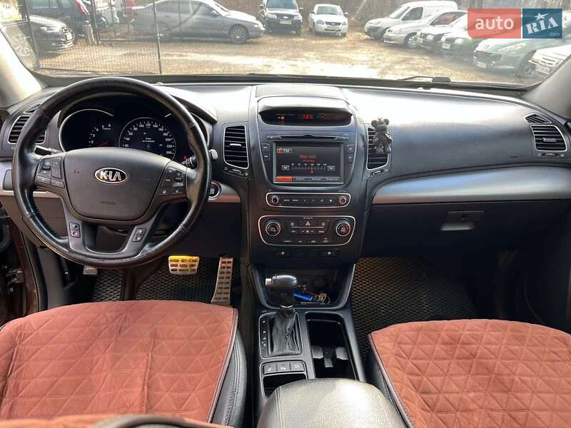Позашляховик / Кросовер Kia Sorento 2013 в Заліщиках